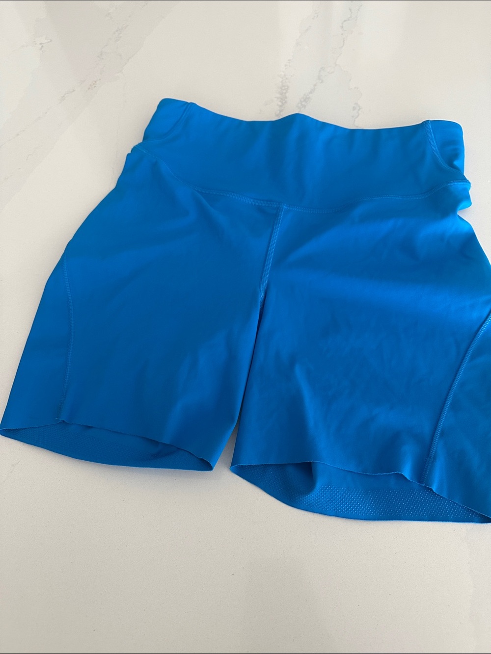 Lululemon Base Pace High-Rise Short 6" in poolside blue size 8